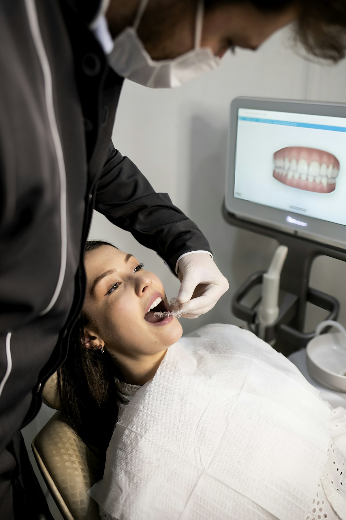 Dental Implants: Cost-Saving Tips